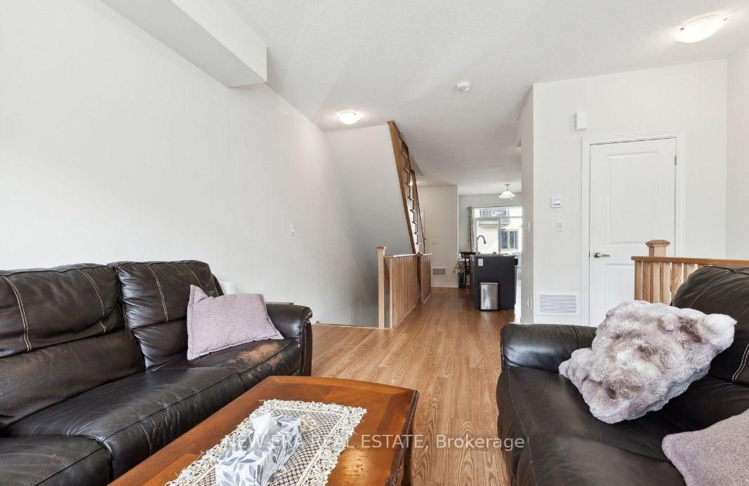 Townhouse for sale at 778 Kootenay Path, Oshawa, Ontario, L1H 0A7 - Donevan - MLS: E12673790