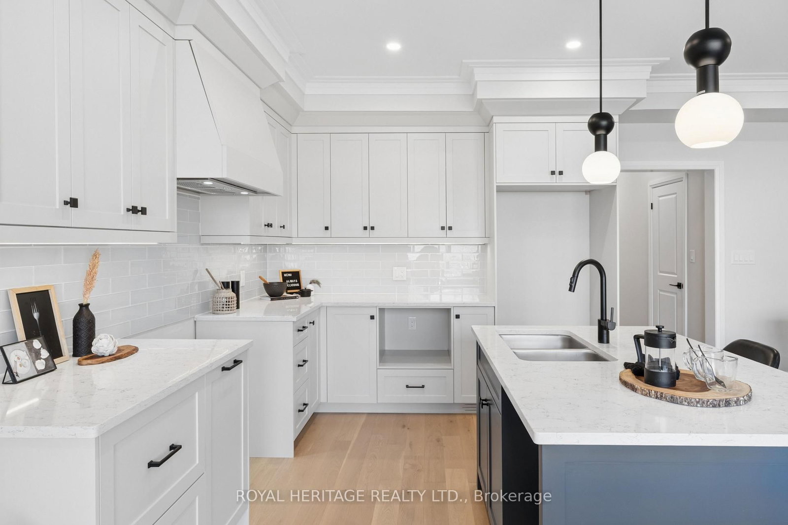 Townhouse for sale at 127 Hickory Street, Whitby, Ontario, L1N 3X6 - Downtown Whitby - MLS: E12677460