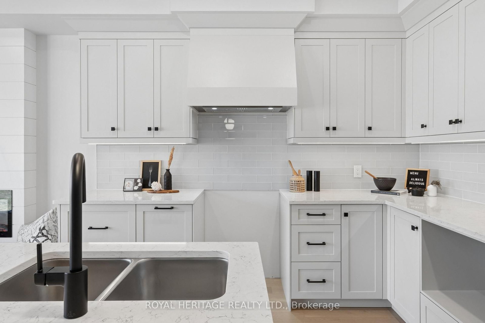 Townhouse for sale at 129 Hickory Street, Whitby, Ontario, L1N 3X6 - Downtown Whitby - MLS: E12677466