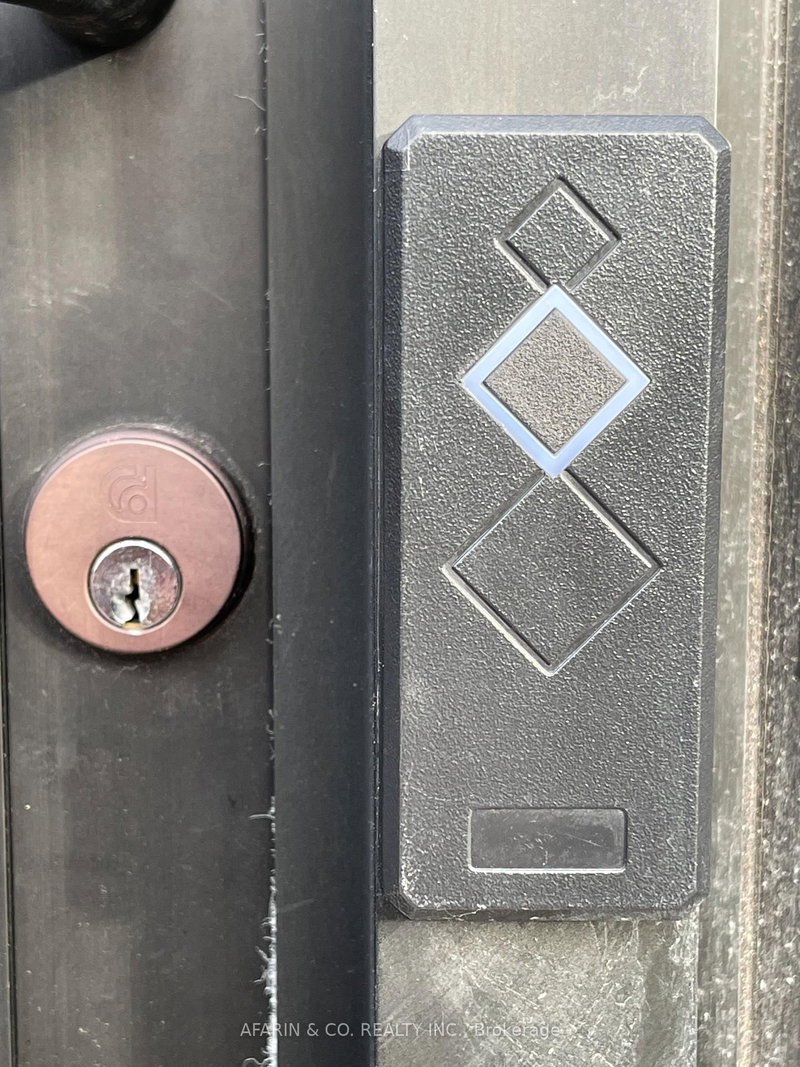 6 - 79 Cedarvale Ave, Toronto, M4C 4J6 | Image 3