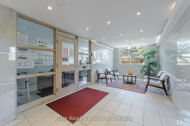 907 - 10 Stonehill Crt, Toronto, M1W 2X8 | Image 3