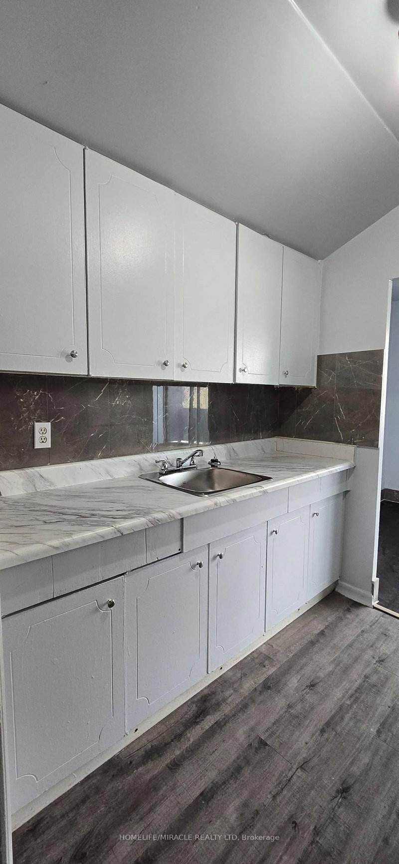 302 - 1651 Victoria Pk Ave, Toronto, M1R 1P9 | Image 3