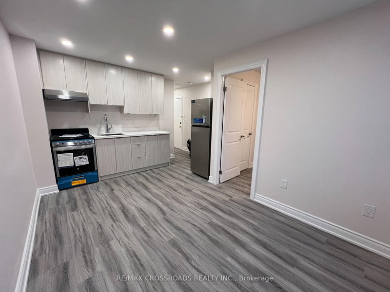 APT 1 - 1324B GERRARD St E, Toronto, M4L 1Z1 | Image 2