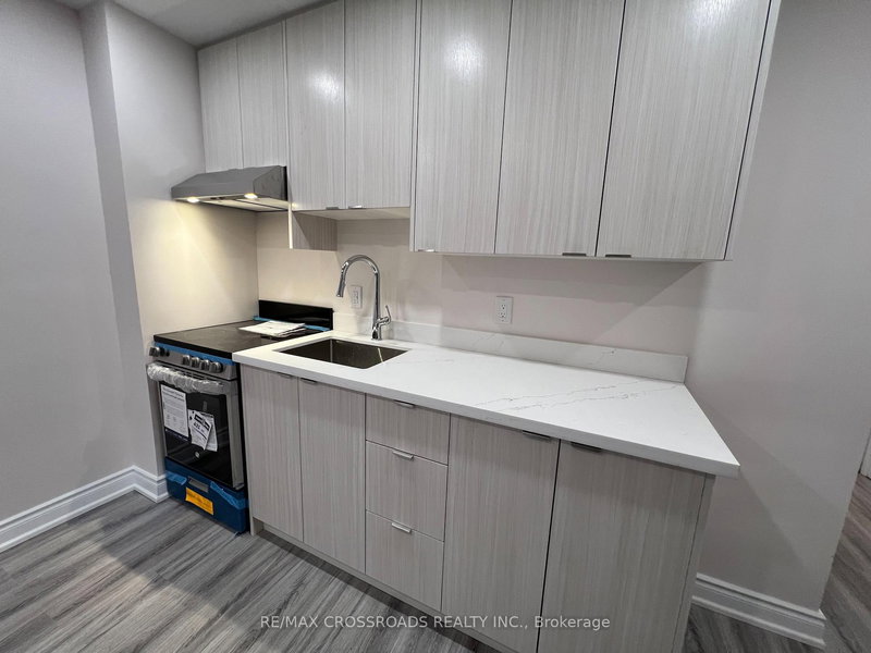 APT 1 - 1324B GERRARD St E, Toronto, M4L 1Z1 | Image 3