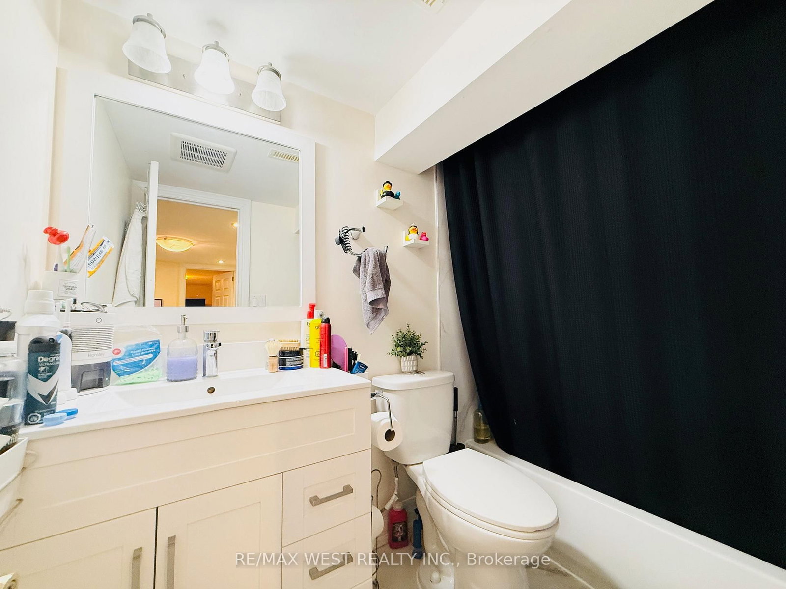 Detached House for lease at Lower-48 Keystone Avenue, Toronto, Ontario, M4C 1H4 - East End-Danforth - MLS: E12689810