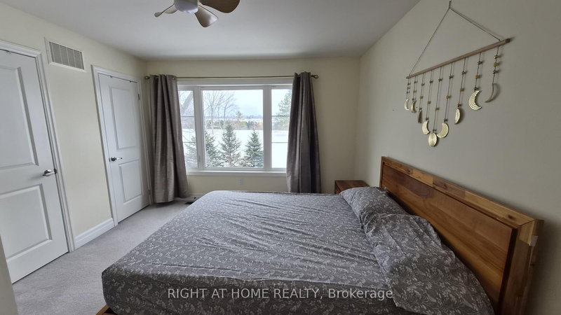 34 - 384 Arctic Red Dr, Oshawa, L1L 0M5 | Image 2