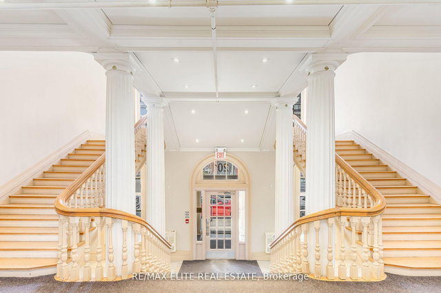 412 - 201 Carlaw Avenue