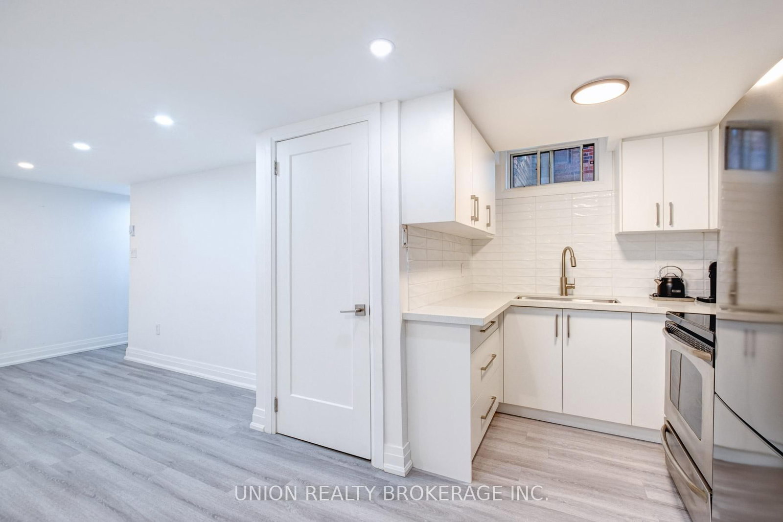 Detached House for lease at Lower-15 Ivy Avenue, Toronto, Ontario, M4L 2H6 - South Riverdale - MLS: E12693128