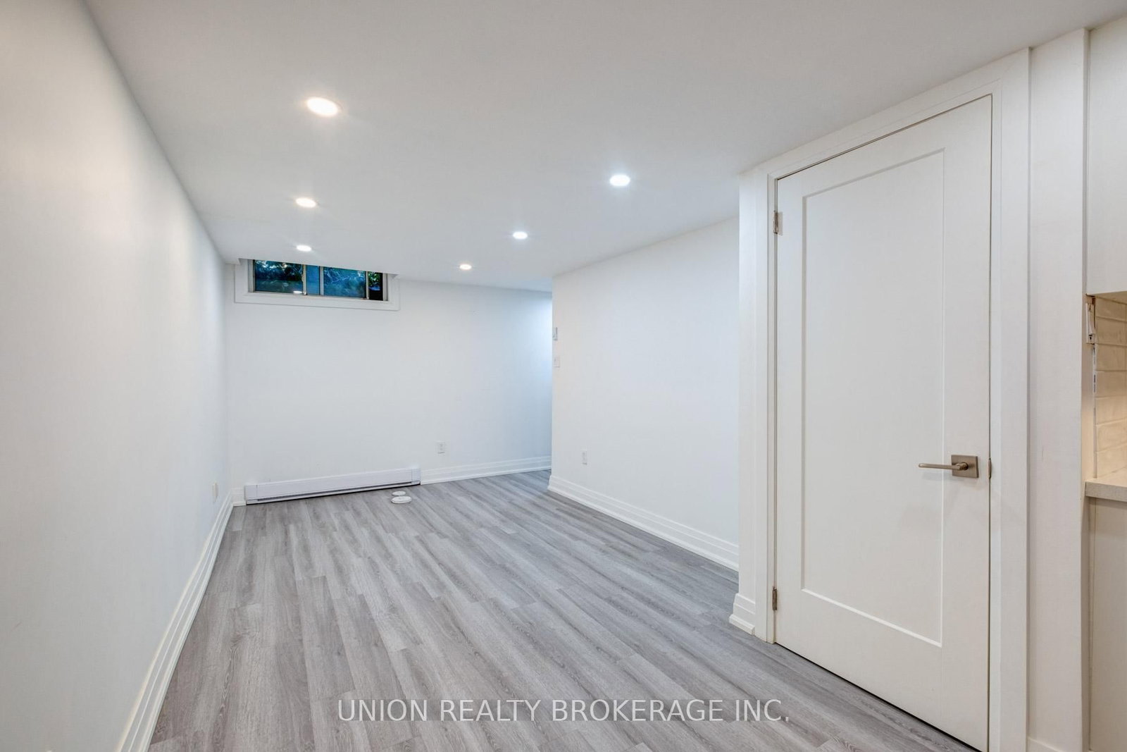 Detached House for lease at Lower-15 Ivy Avenue, Toronto, Ontario, M4L 2H6 - South Riverdale - MLS: E12693128