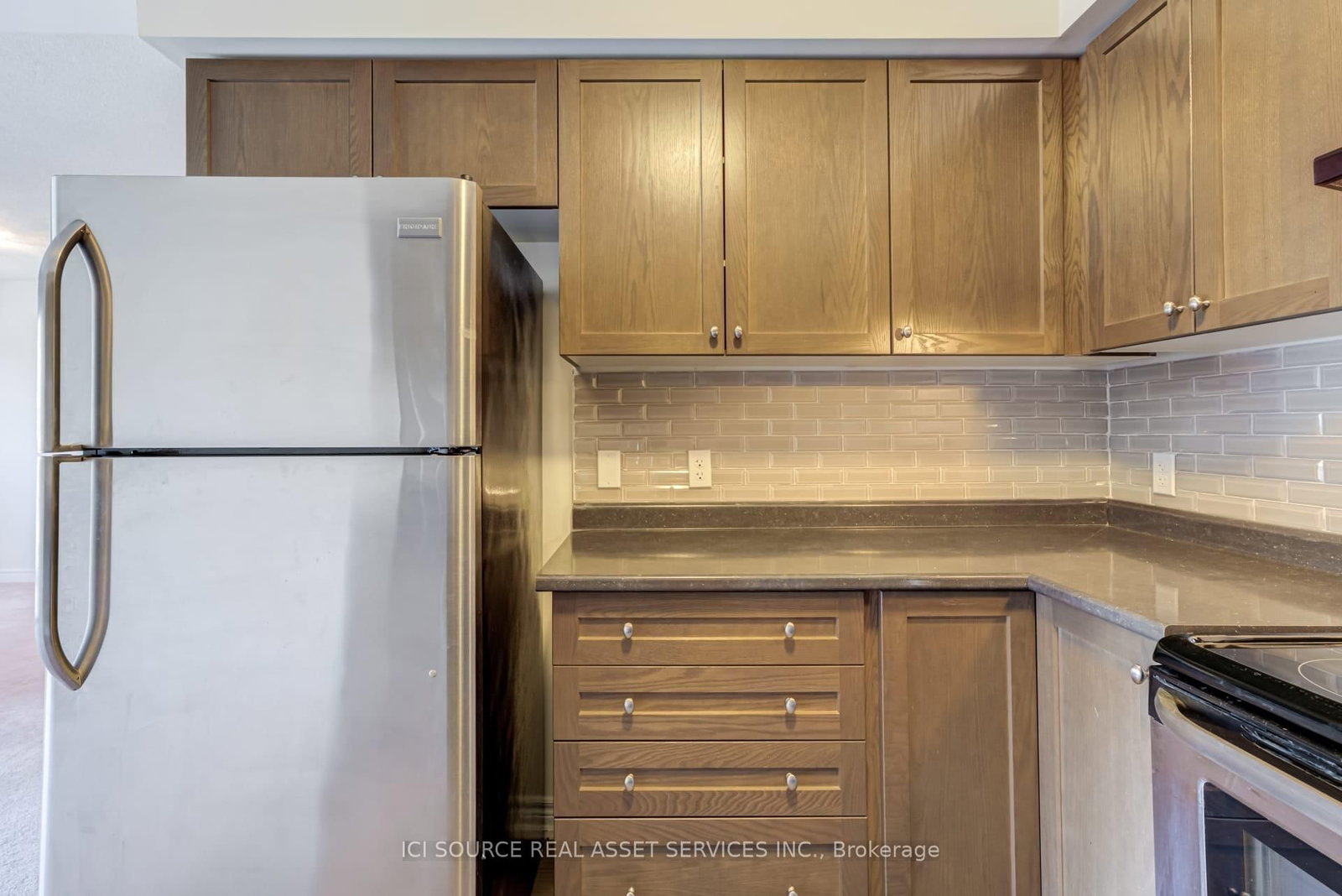 Townhouse for sale at 71 Tabaret Crescent, Oshawa, Ontario, L1L 0G5 - Windfields - MLS: E12694146