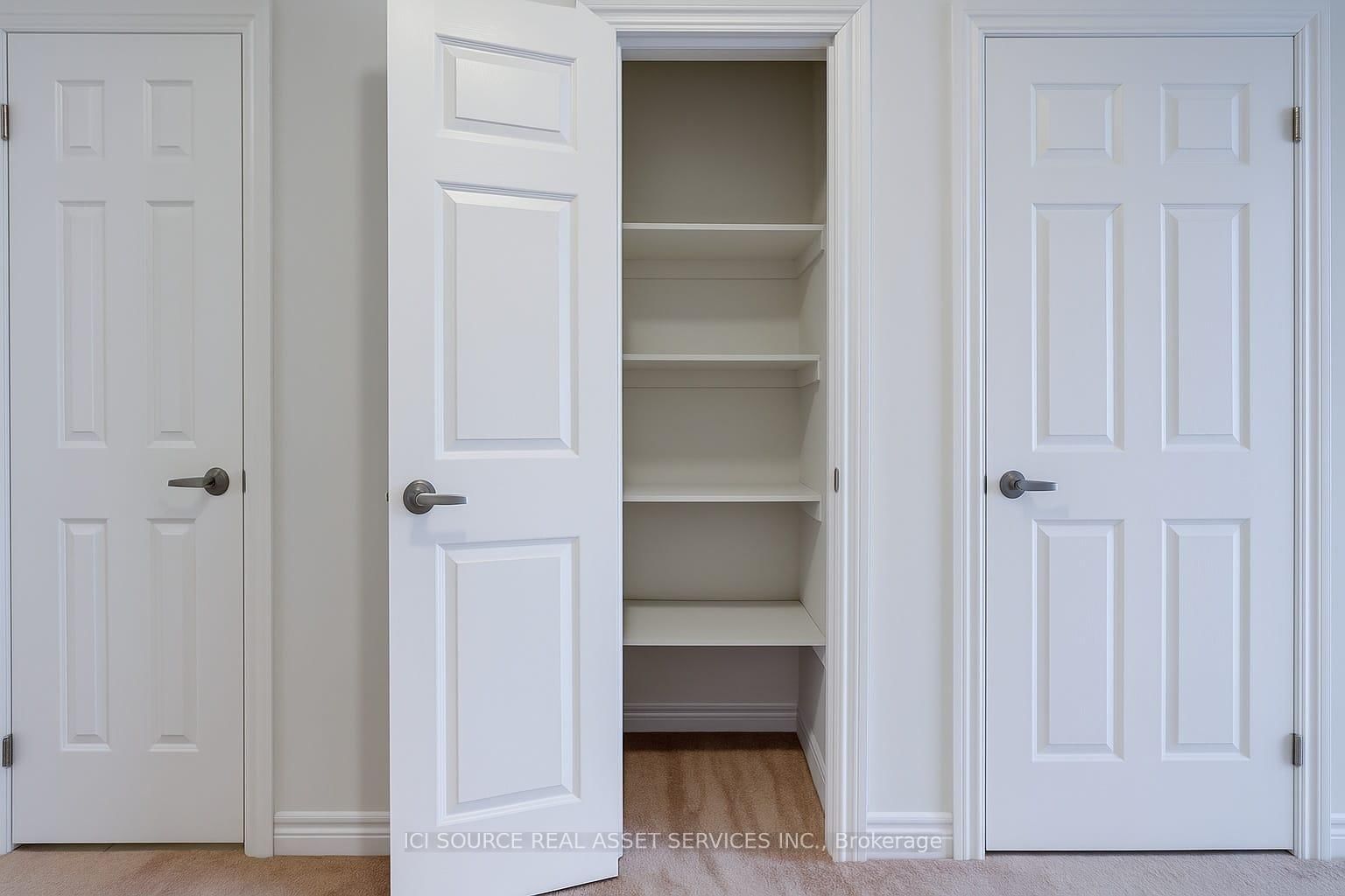 Townhouse for sale at 71 Tabaret Crescent, Oshawa, Ontario, L1L 0G5 - Windfields - MLS: E12694146