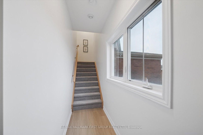 6 - 485 Beresford Path, Oshawa, L1H 5S7 | Image 3