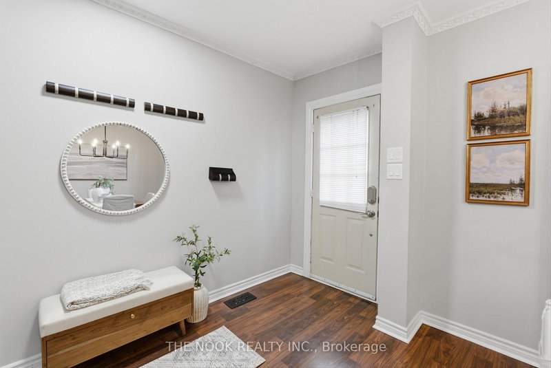 115 Banting Ave, Oshawa, L1H 2M5 | Image 3