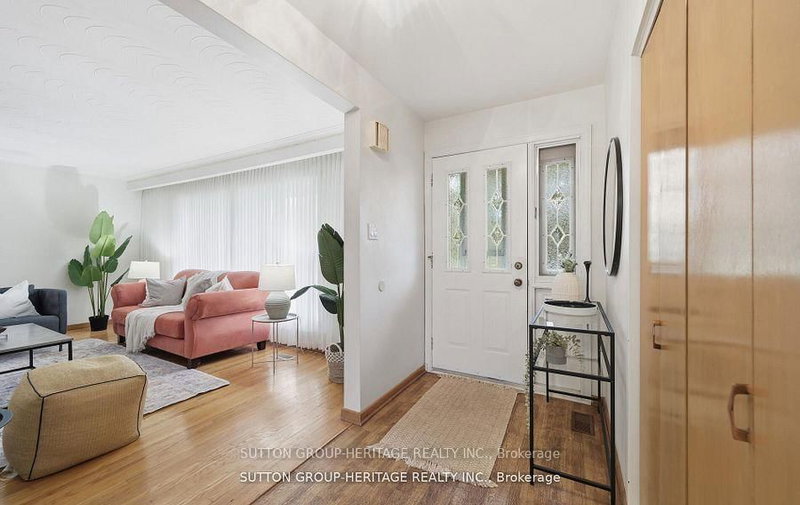 40 Hills Rd, Ajax, L1S 2W4 | Image 3