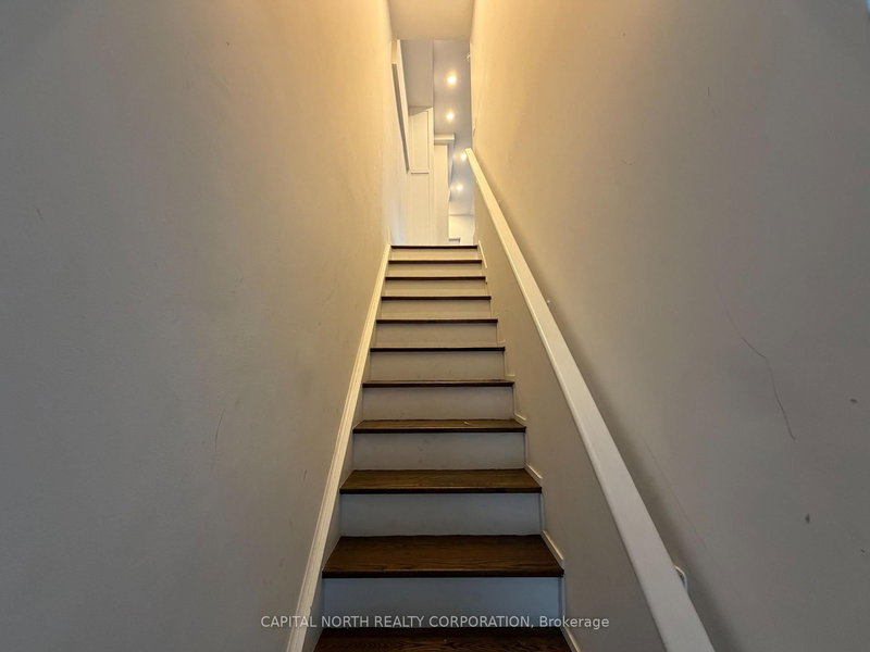 Upper - 43 Glen Manor Dr, Toronto, M4E 2X5 | Image 3