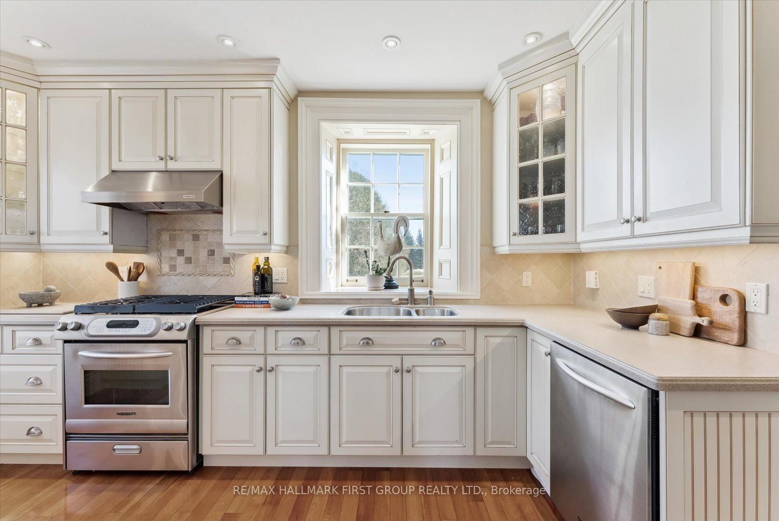 Detached House for sale at 535 Myrtle Road, Whitby, Ontario, L0B 1A0 - Rural Whitby - MLS: E12702842