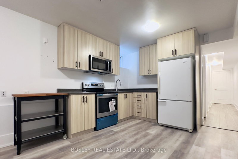 Lower - 33 Lawlor Ave, Toronto, M4E 3L8 | Image 2