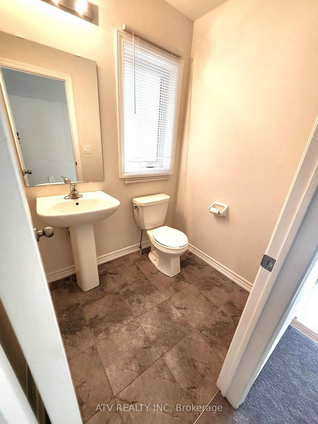 1909 Don White Court