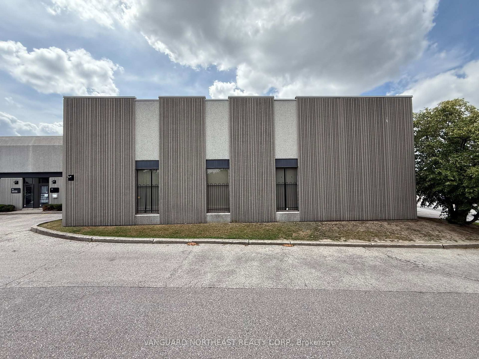 5250 Finch Avenue E, Unit 11 - Photo 2