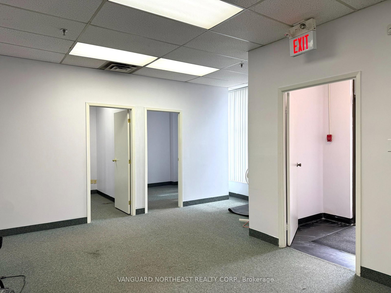 5250 Finch Avenue E, Unit 11 - Photo 3