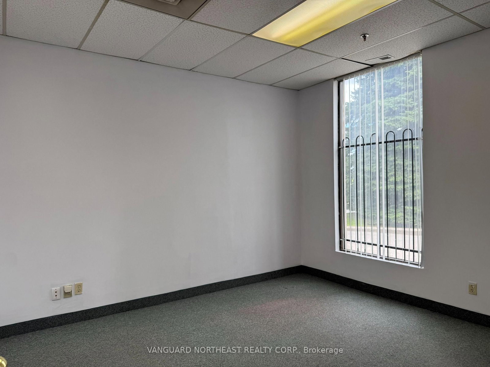 5250 Finch Avenue E, Unit 11 - Photo 5