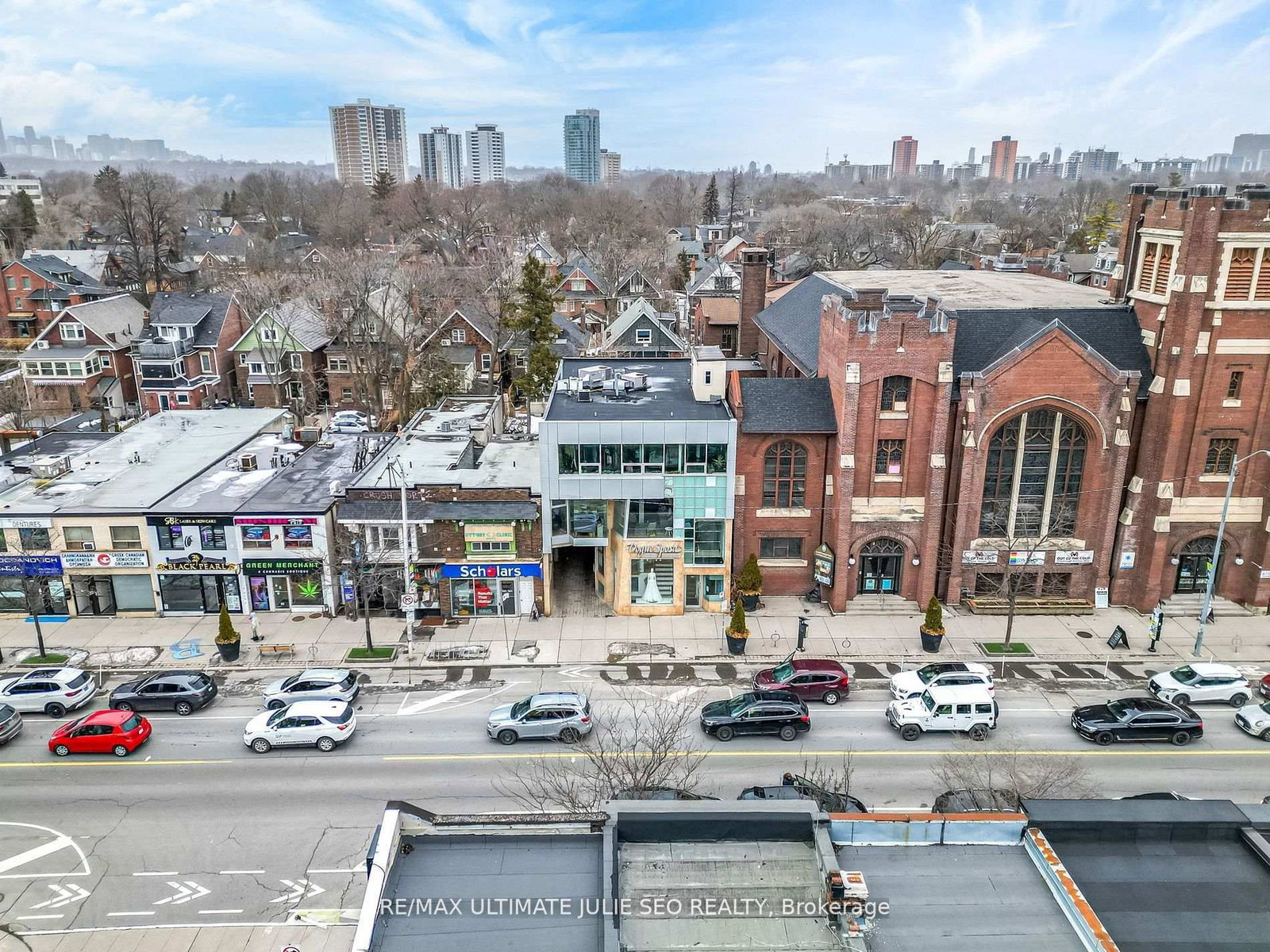 304 Danforth Avenue - Photo 37