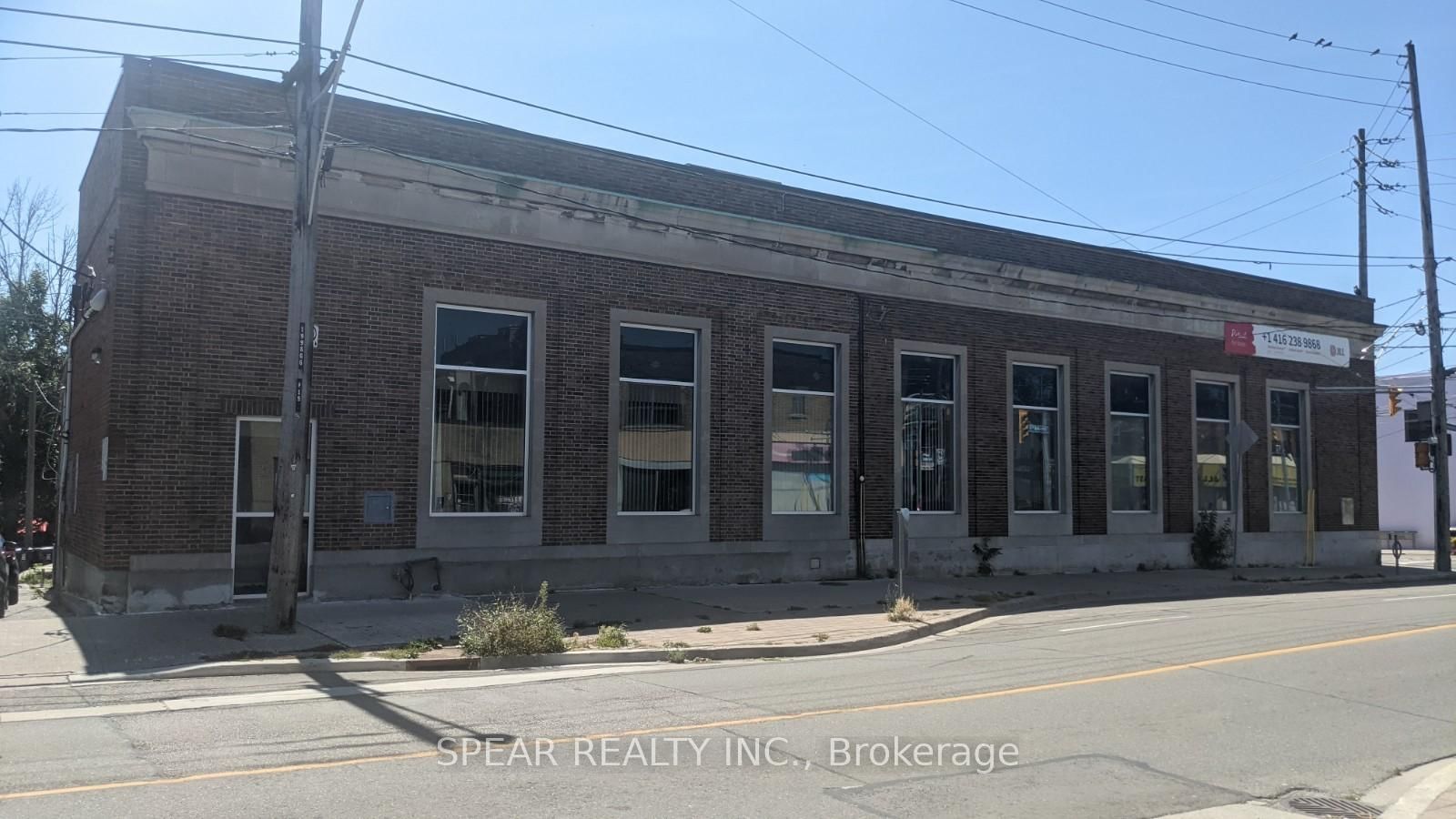 253 Coxwell Avenue - Photo 4