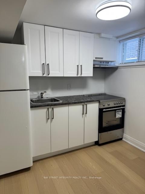 244 King Edward Avenue