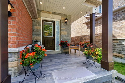 8 Lampman Drive — photo 3