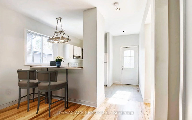 238 Mary St N, Oshawa, L1G 5C4 | Image 3