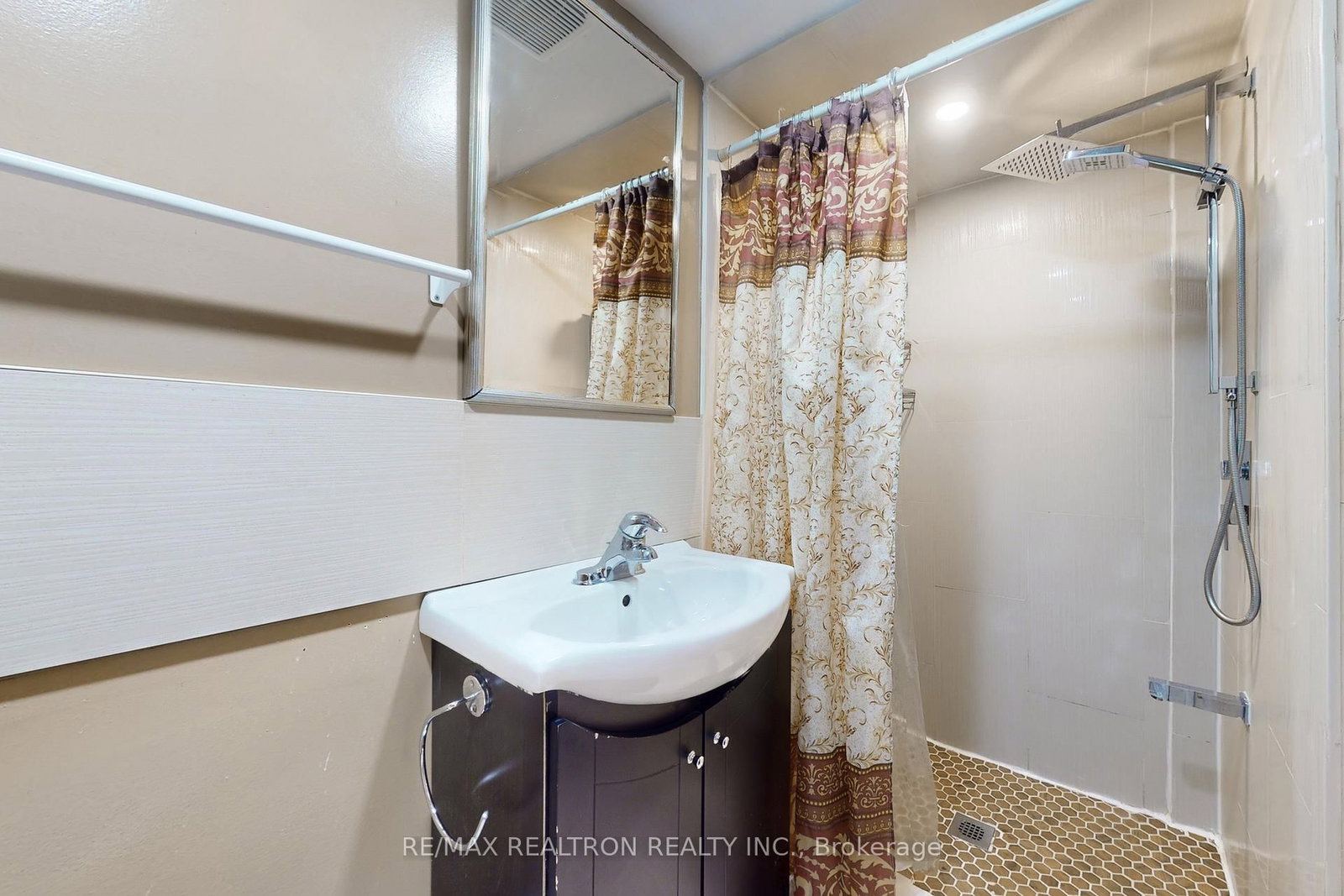 Detached House for lease at B2-10 Shoreland Crescent, Toronto, Ontario, M1G 1M5 - Woburn - MLS: E12716282