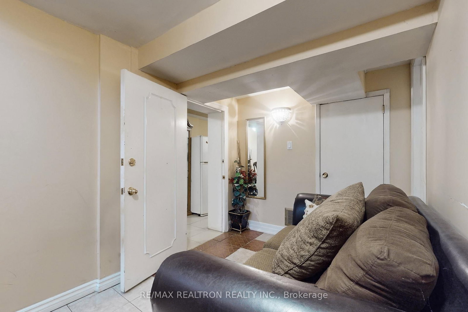 Detached House for lease at B2-10 Shoreland Crescent, Toronto, Ontario, M1G 1M5 - Woburn - MLS: E12716282