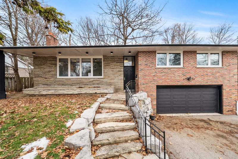 541 Rouge Hills Dr, Toronto, M1C 2Z9 | Image 2