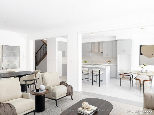 2077 Chris Mason Street