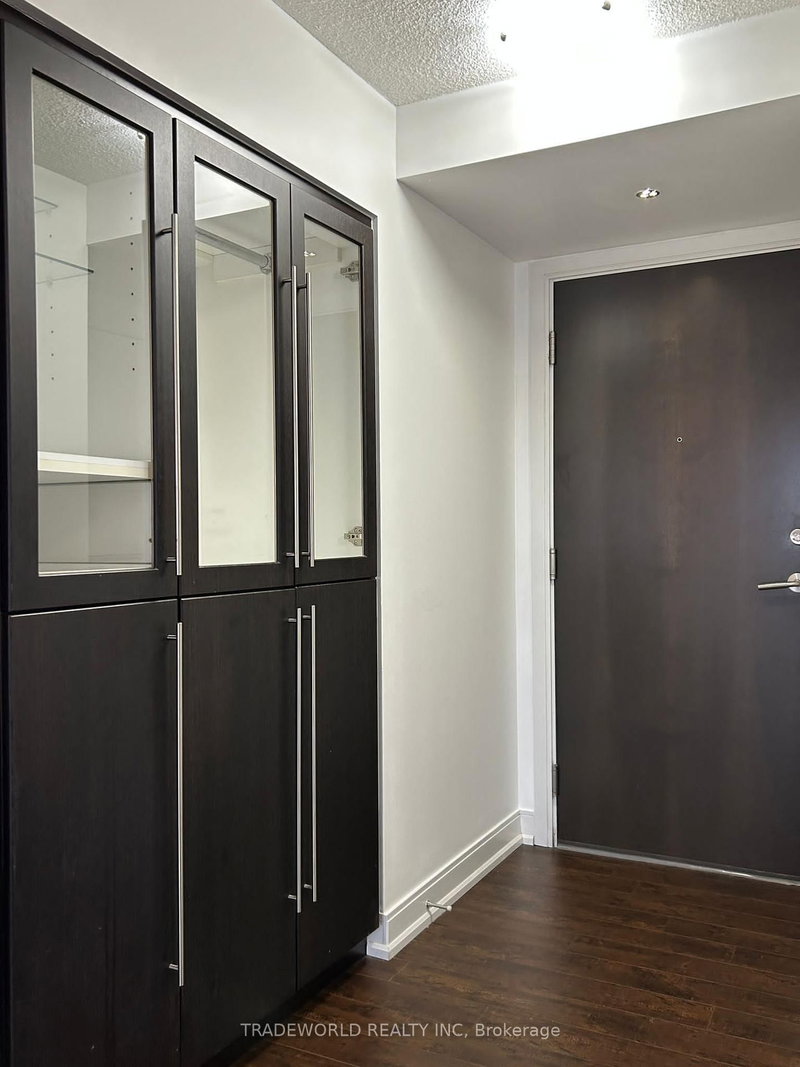 3203 - 125 Village Green Sq, Toronto, M1S 0G4 | Image 2