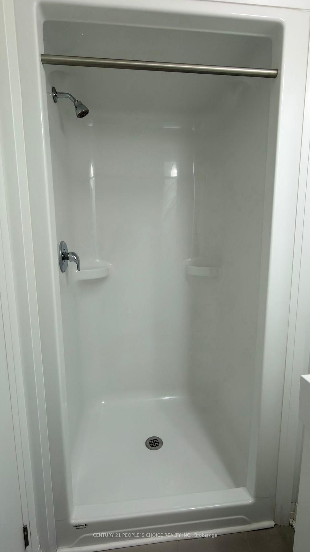 1900 Simcoe Street N, Unit 827 - Photo 16