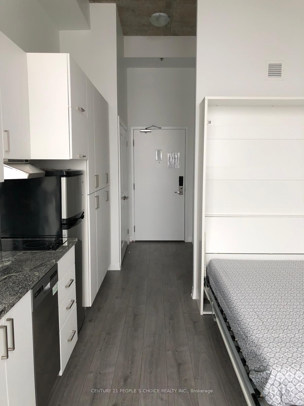 1900 Simcoe Street N, Unit 827 - Photo 8