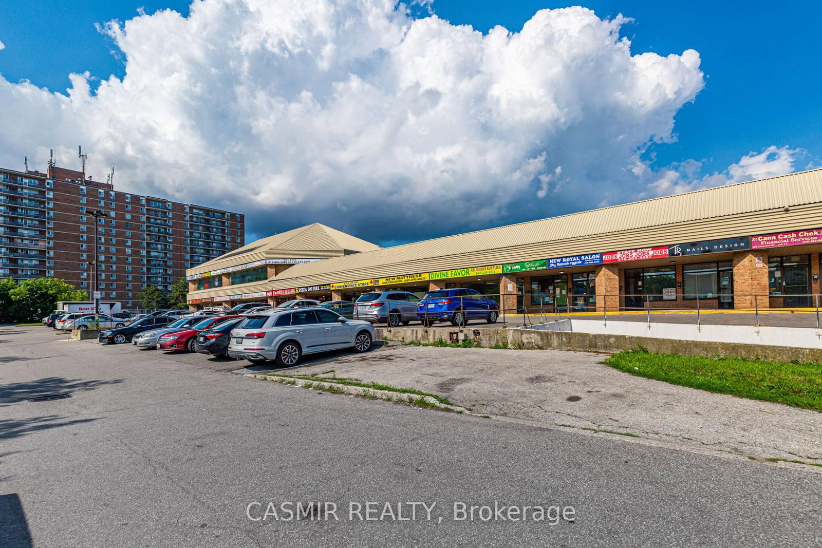 880 Ellesmere Road, Unit N235 - Photo 3