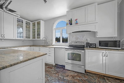 1315 Scugog 2 Line — more photos