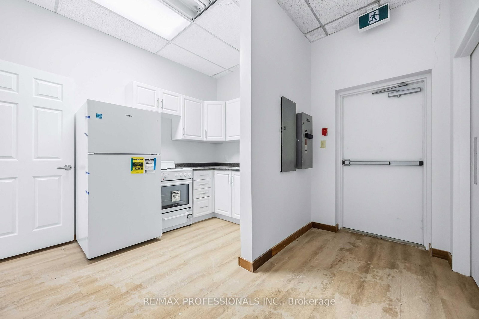 190 Main Street - Photo 20