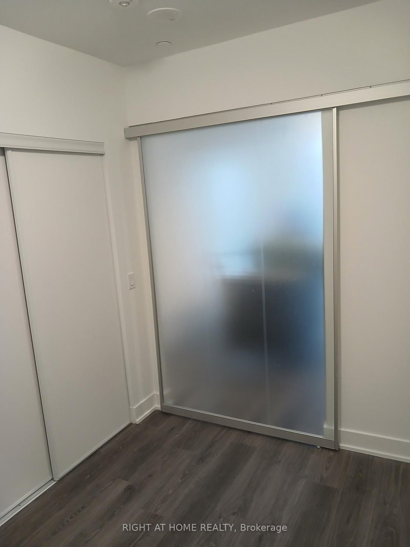 342 - 2545 Simcoe St N St S, Oshawa, L1L 0W3 | Image 2