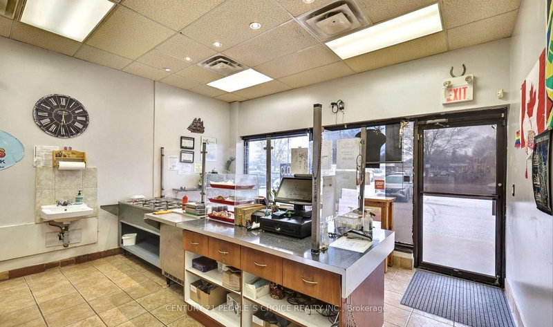 F5 - 1051 SIMCOE St N, Oshawa, L1G 4S1 | Image 2