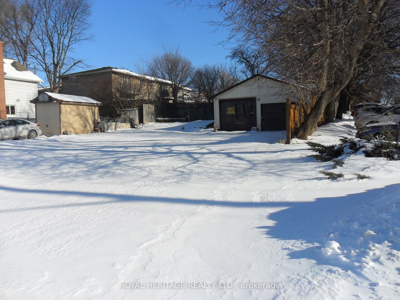 367 Centre St S, Oshawa, L1H 4B6 | Image 2