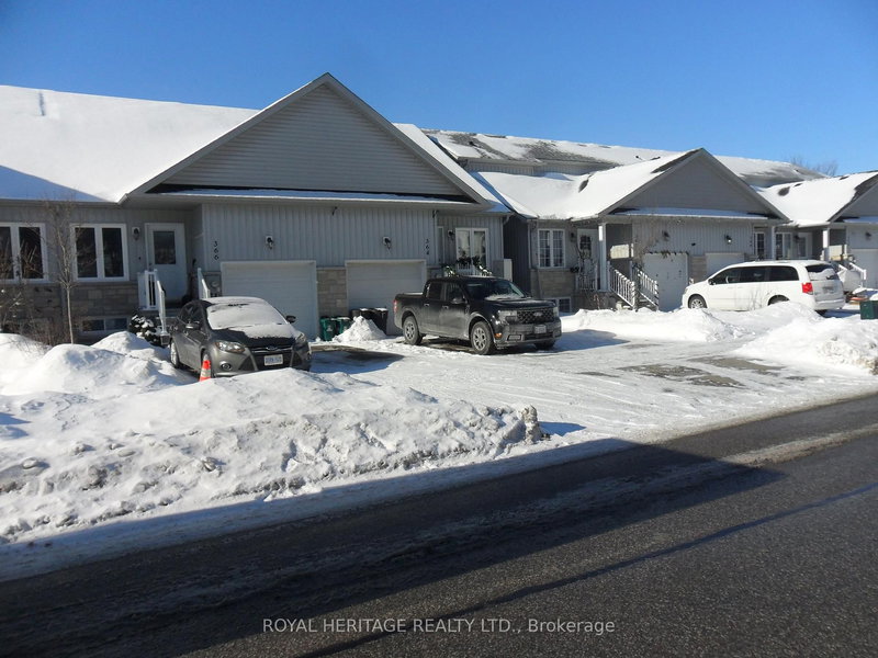 367 Centre St S, Oshawa, L1H 4B6 | Image 3