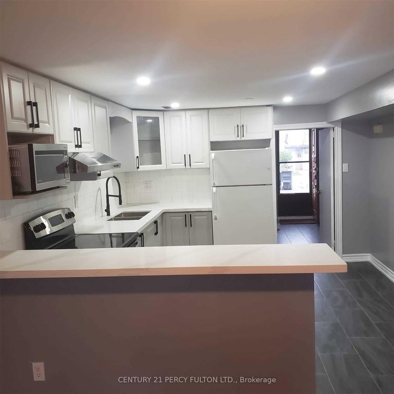 Lower - 81 Millhouse Cres, Toronto, M1B 2E4 | Image 3