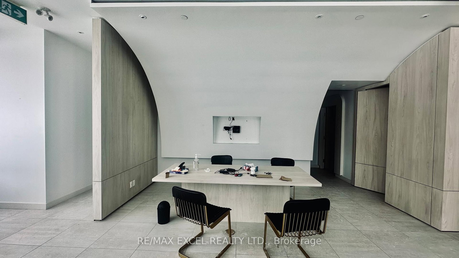 4679 Kingston Road, Unit 12,12a - Photo 7