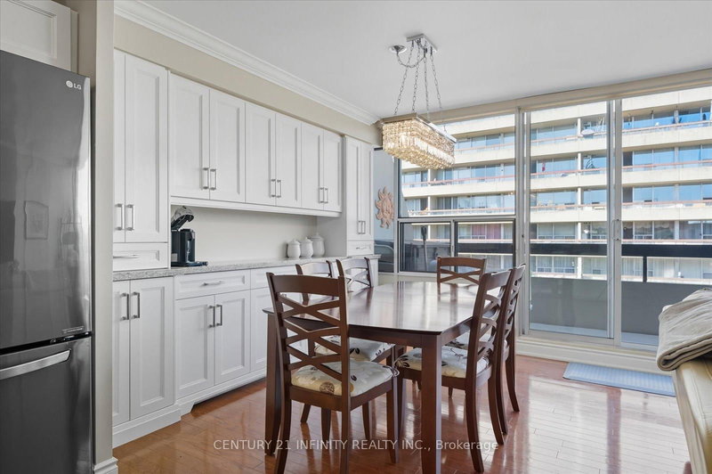 635 - 50 Richmond St E, Oshawa, L1G 7C7 | Image 2