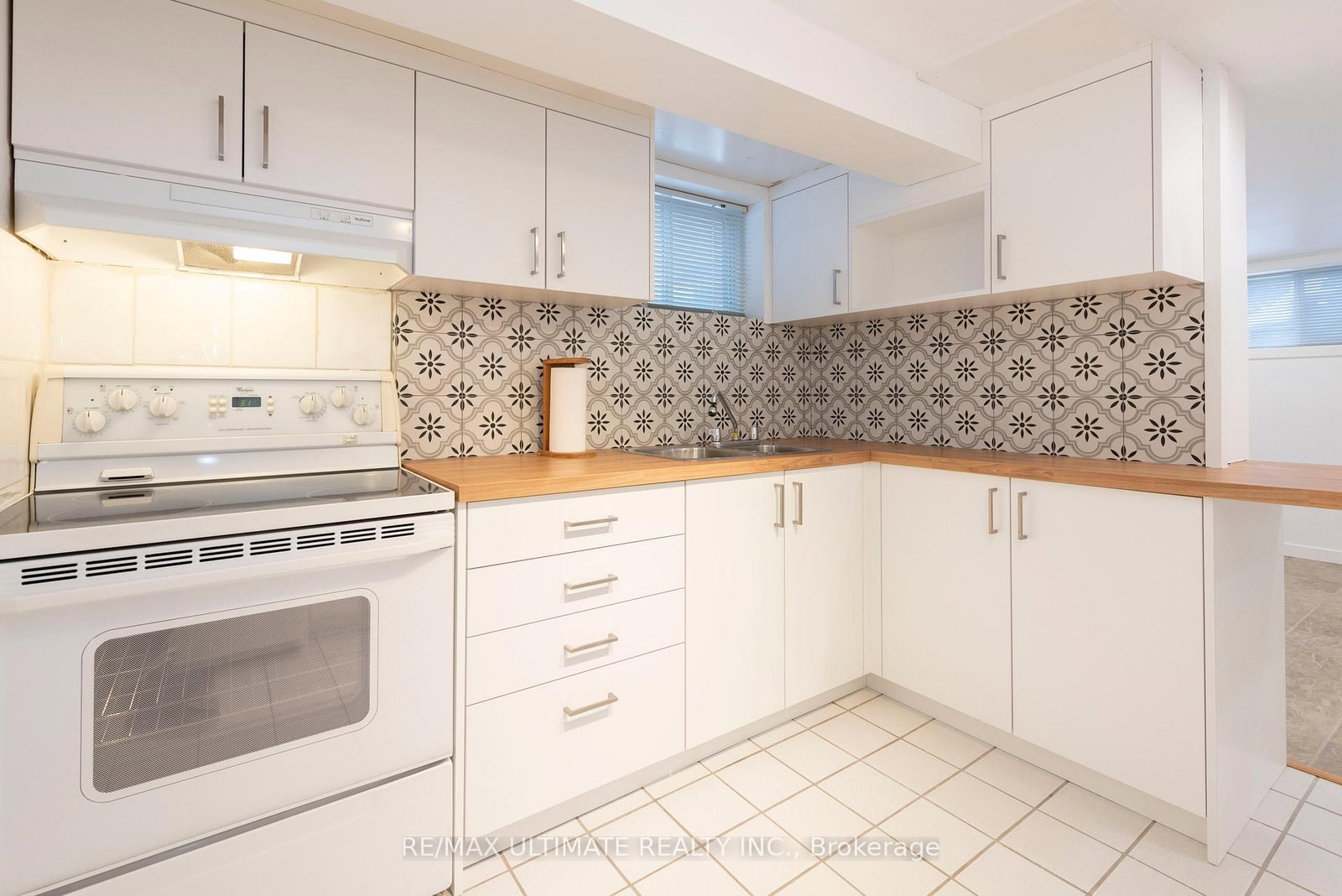 Detached House for lease at 7 Joanith Lower Drive, Toronto, Ontario, M4B 1S6 - O'Connor-Parkview - MLS: E12728010