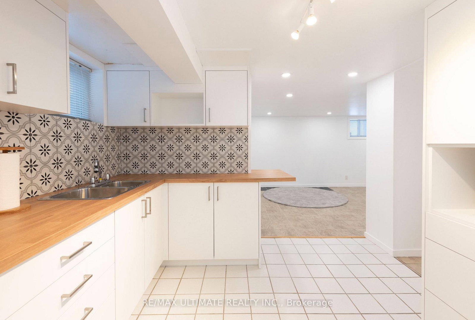 Detached House for lease at 7 Joanith Lower Drive, Toronto, Ontario, M4B 1S6 - O'Connor-Parkview - MLS: E12728010