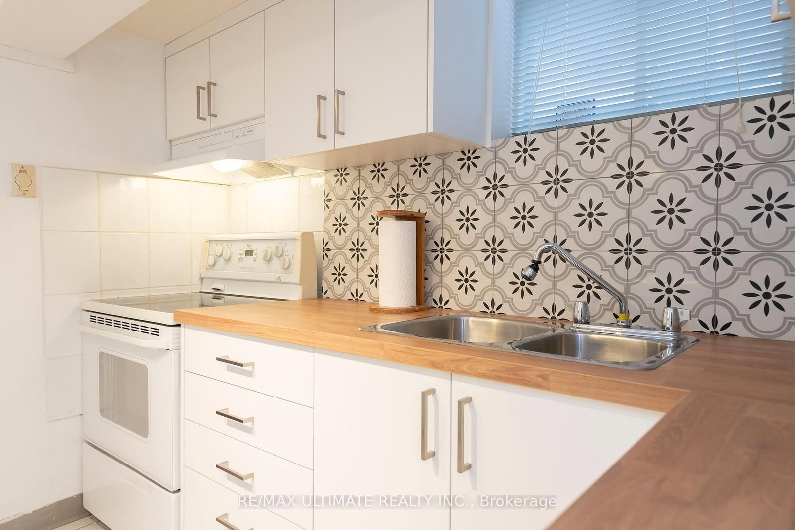 Detached House for lease at 7 Joanith Lower Drive, Toronto, Ontario, M4B 1S6 - O'Connor-Parkview - MLS: E12728010